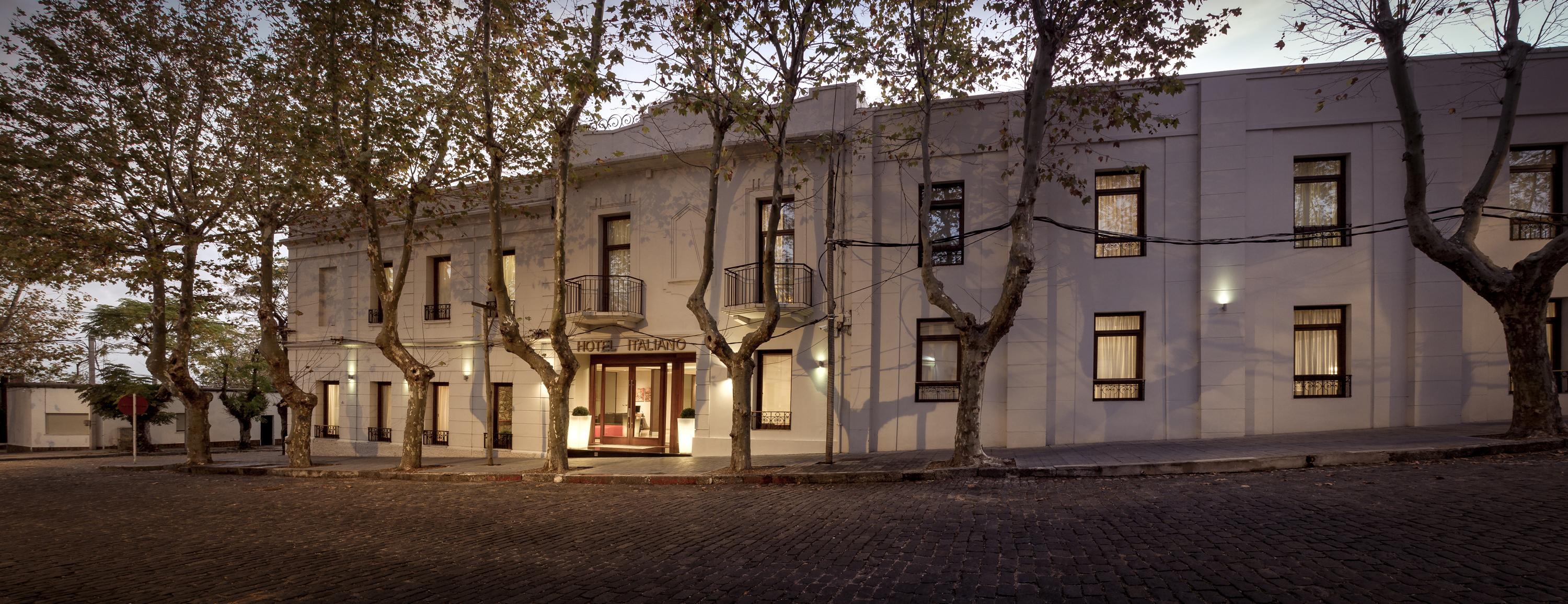 Hotel Italiano Colonia del Sacramento Bagian luar foto