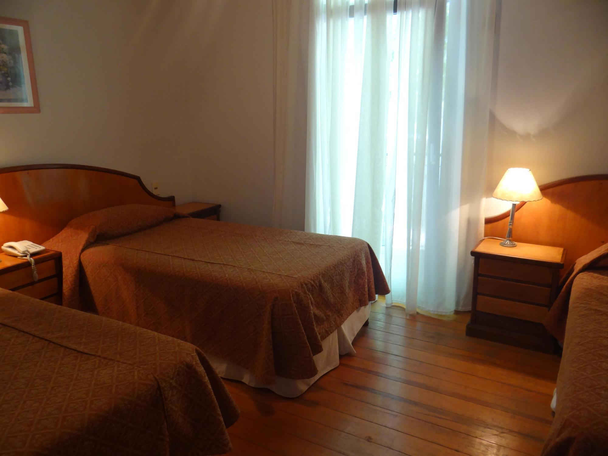 Hotel Italiano Colonia del Sacramento Bagian luar foto